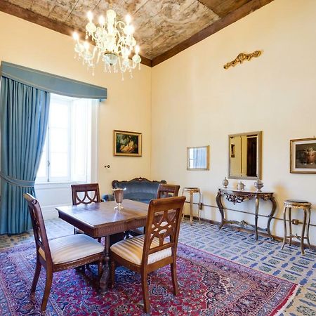 Castello Di Caccuri Suites Ngoại thất bức ảnh